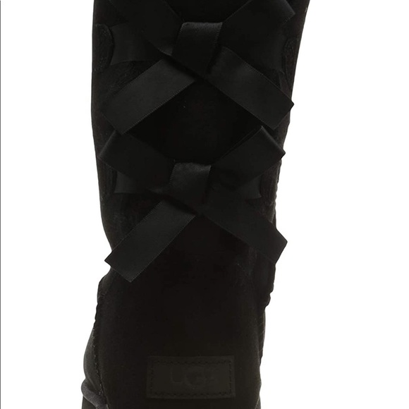 UGG Ladies Bailey Bow II Black Boot Size 6 - Picture 3 of 12